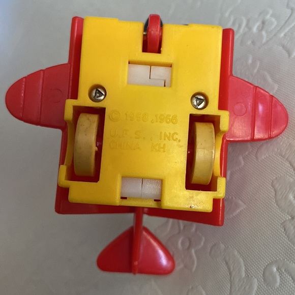 Vintage 1966 Peanuts Snoopy Red Baron Doghouse Pilot Toy - Picture 4 of 5